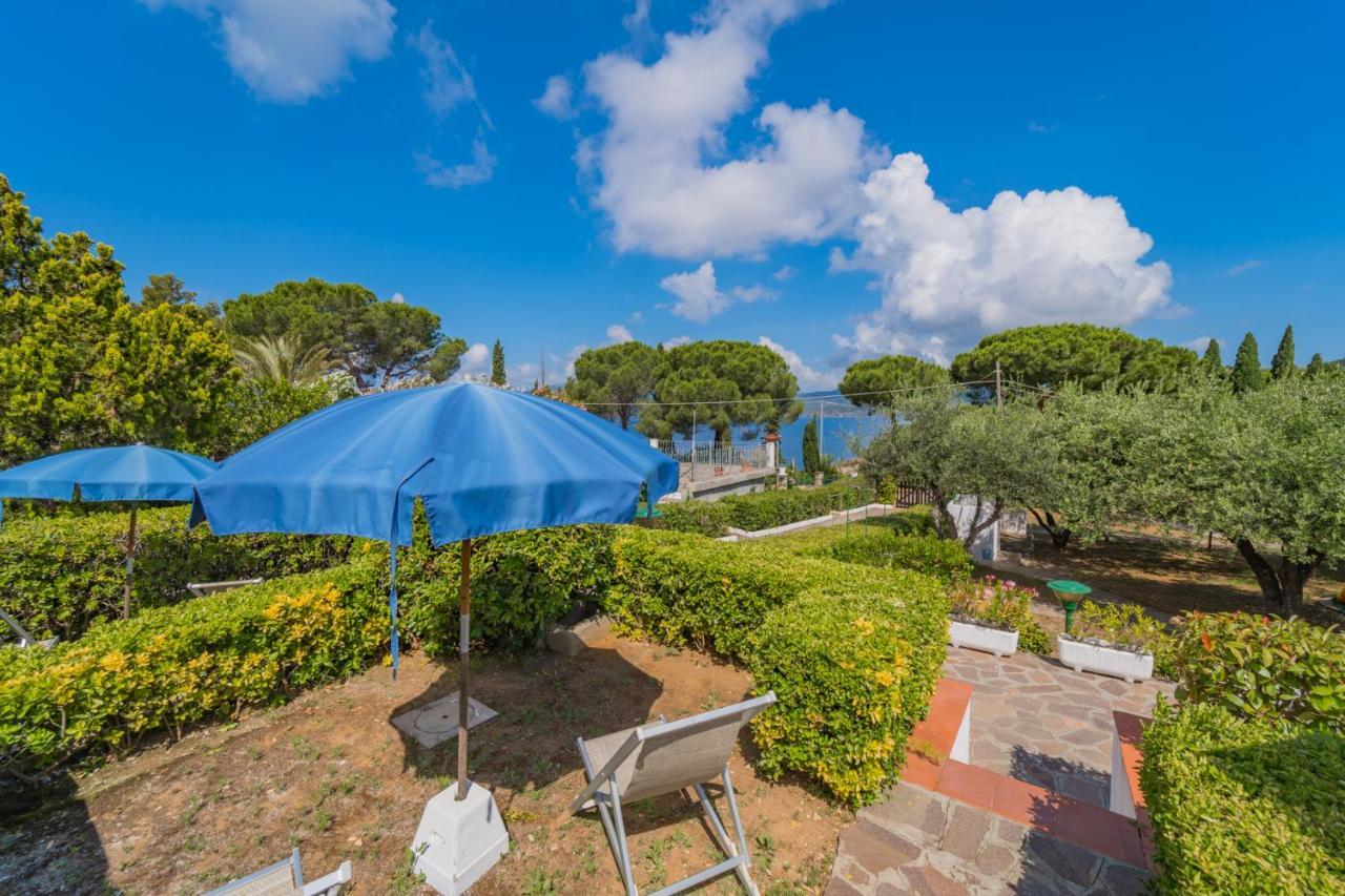 Casa Morcone Residence Baia Delle Grazie المظهر الخارجي الصورة
